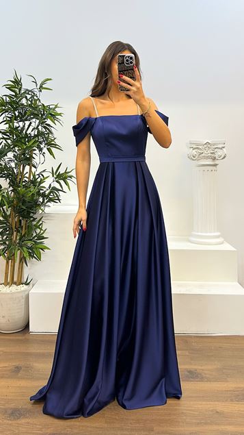 Abito da sera in raso con cinturino in corda blu navy