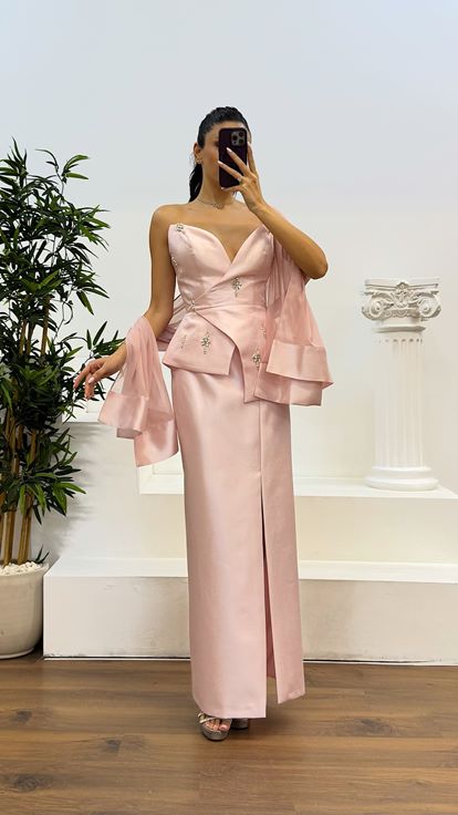 Powder Embroidered Detail Skirt Suit