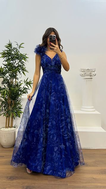 Abito da sera in tulle con cinturino Saks