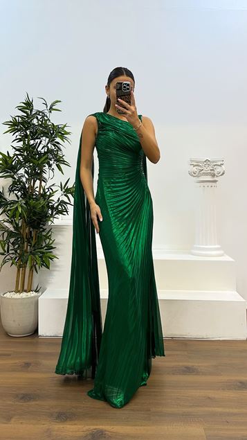 Emerald Pleated Waist Detail Evening Dress