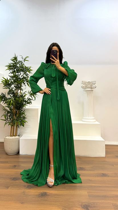 Green Neck Detail Pleated Evening Dress