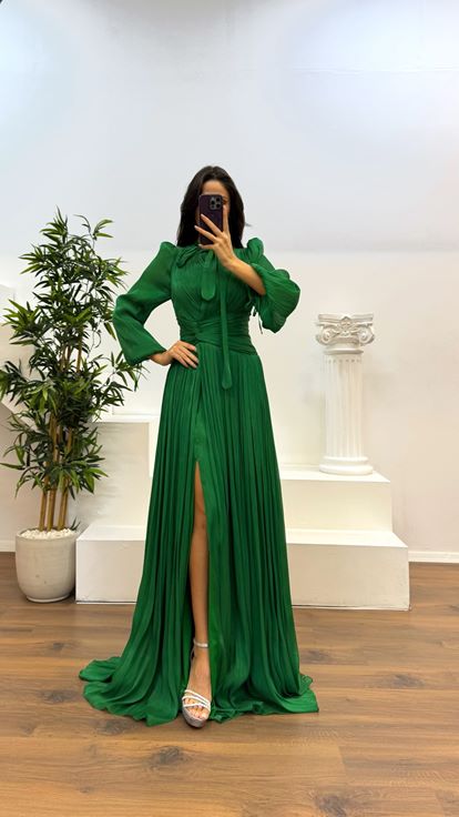 Green Neck Detail Pleated Evening Dress