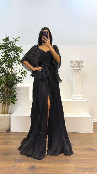 Abito da sera nero plissettato