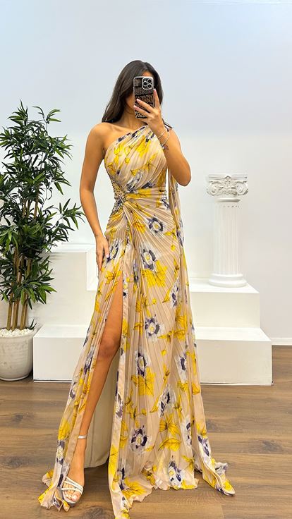 Koyu Gold Tek Omuz Piliseli Şifon Abiye Elbise