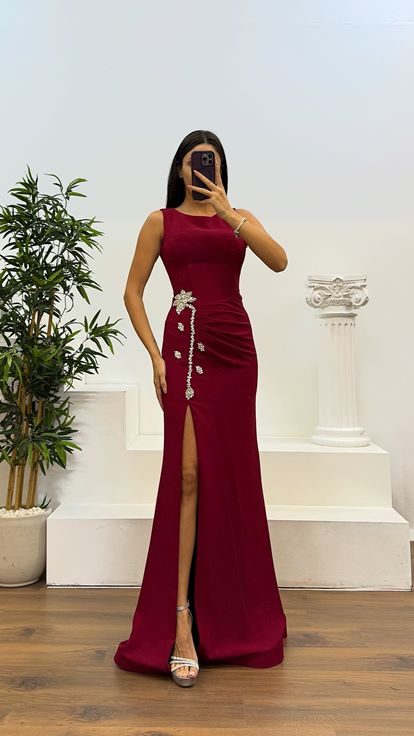 Bordo Yuvarlak Yaka Bel Detay Abiye Elbise