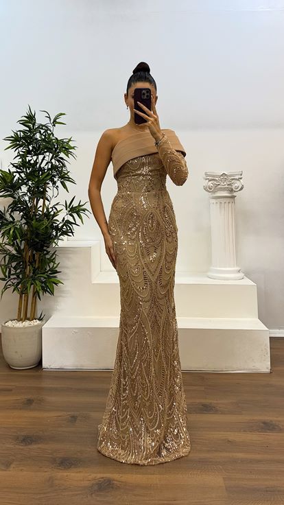 Gold Tek Kol İşlemeli Abiye Elbise