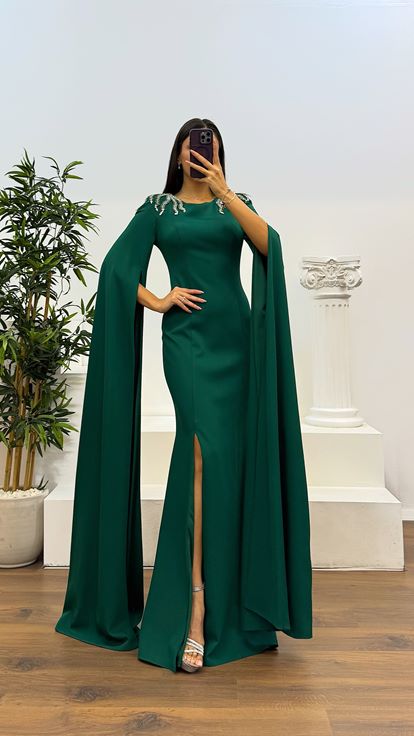 Zümrüt Omuz İşleme Detay Abiye Elbise