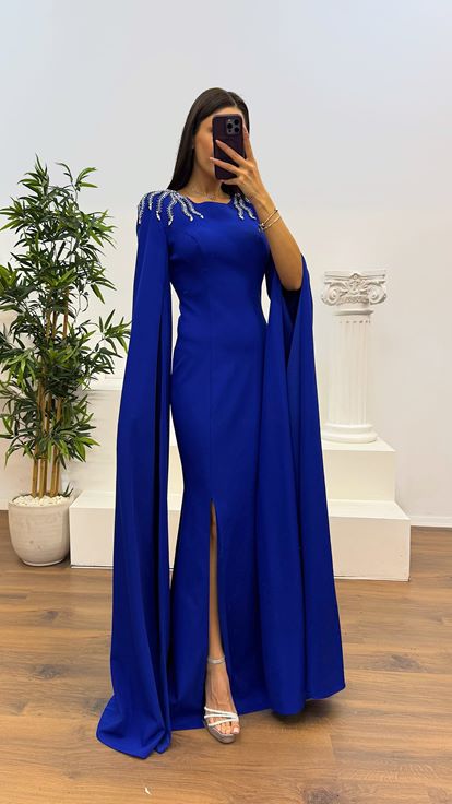 Abito da sera con dettaglio ricamo spalla Saks