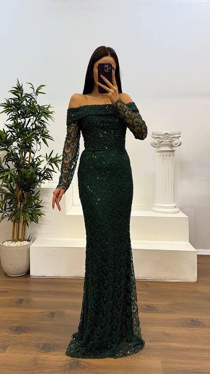 Zümrüt Madonna Yaka İşlemeli Abiye Elbise