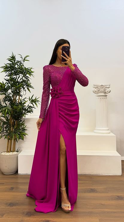 Fusya Round Neck Embroidery Detail Evening Dress