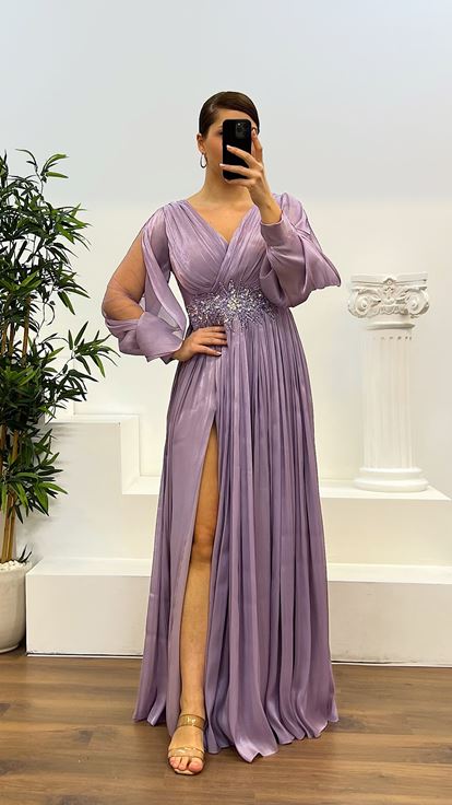 Robe de soirée lilas grande taille avec détail de taille