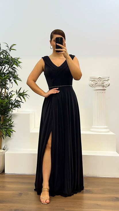 Black V-Neck Waist Detail Plus Size Evening Dress
