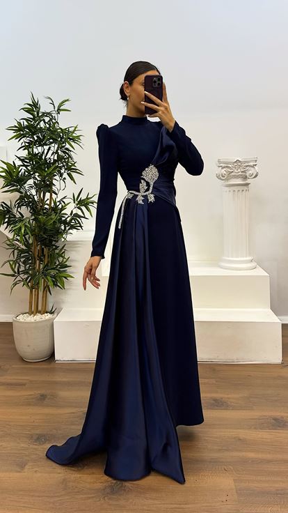 Lacivert Bel Detay Tesettür Abiye Elbise