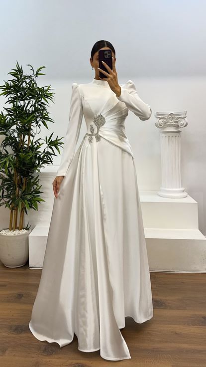 Beyaz Bel Detay Tesettür Abiye Elbise