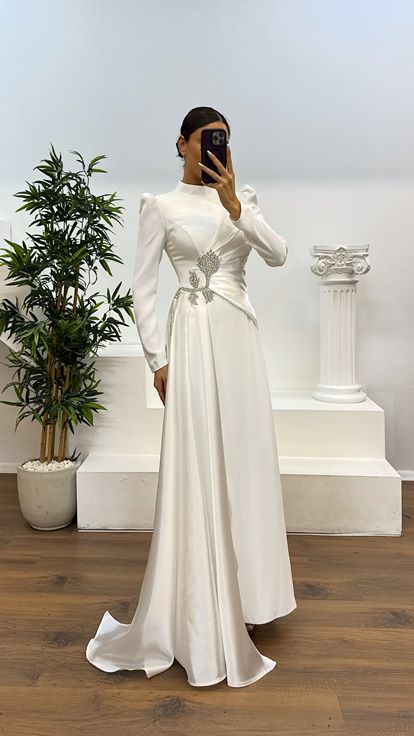 Beyaz Bel Detay Tesettür Abiye Elbise