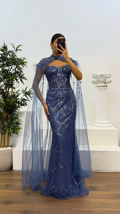 İndigo Pelerin Detay İşlemeli Abiye Elbise