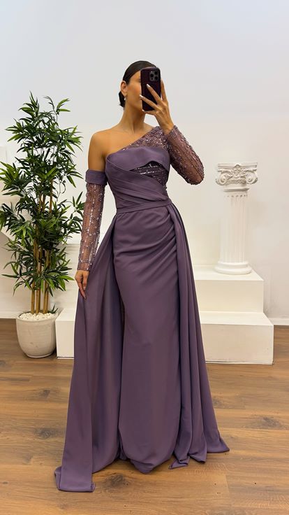 Abito da sera a manica singola Lila