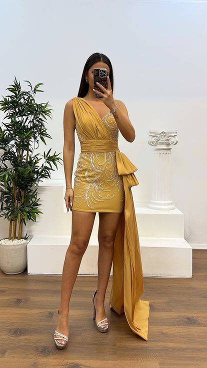 Gold Tek Omuz İşlemeli Mini Abiye Elbise