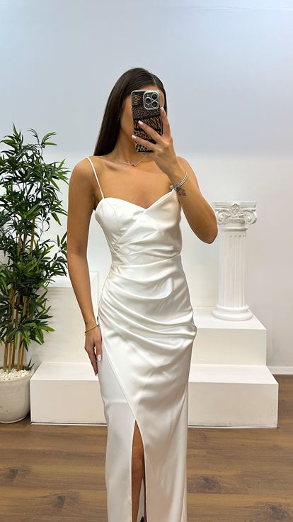 Beyaz İp Askılı Sırt Detay Abiye Elbise