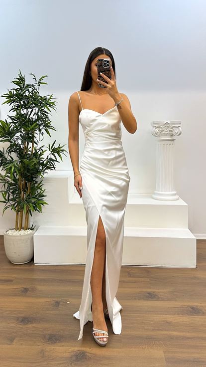 Beyaz İp Askılı Sırt Detay Abiye Elbise