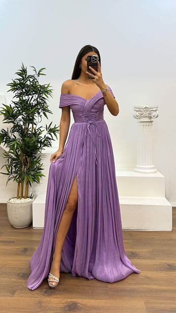 Vestido de noche plisado con cuello Madonna lavanda