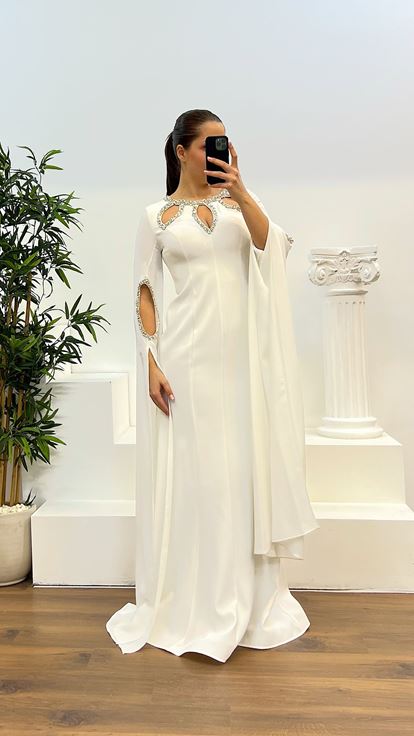 Abito da sera taglie forti con dettagli in pietra bianca