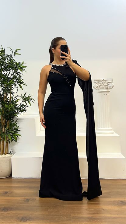 Black Halter Neckline Shoulder Detail Plus Size Evening Dress