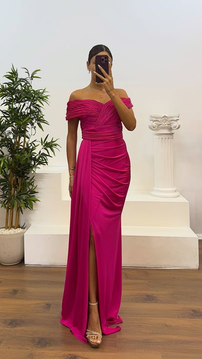 Fuşya Madonna Yaka Abiye Elbise