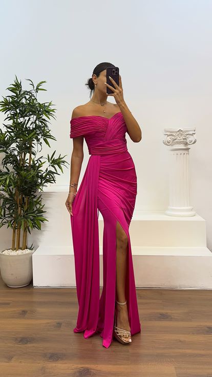 Fuşya Madonna Yaka Abiye Elbise