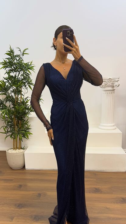 Abito da sera in rete con scollo a V blu navy