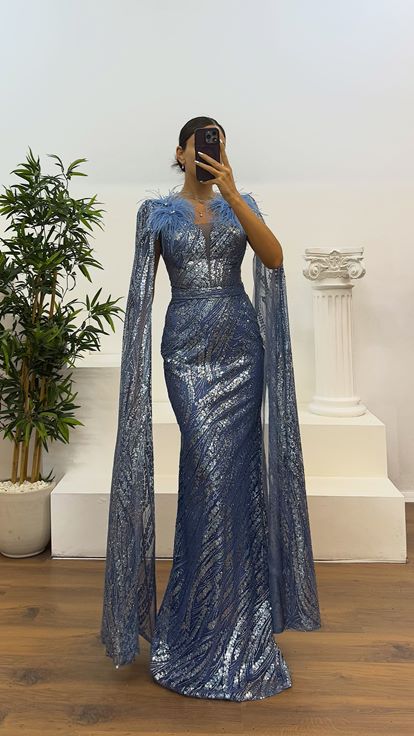 İndigo Tüy Detay Pullu Abiye Elbise