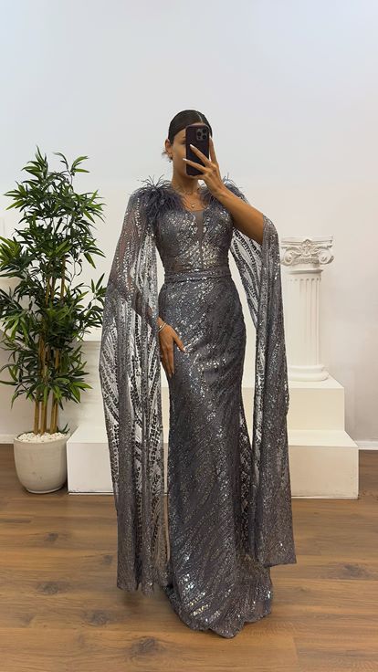 Antrasit Tüy Detay Pullu Abiye Elbise