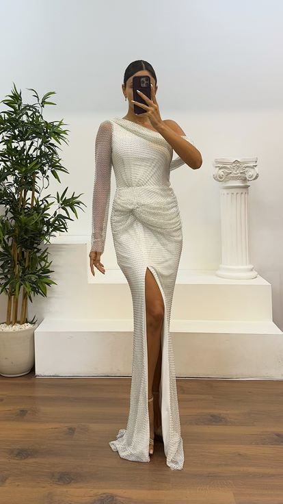 Beyaz Tek Kol Omuz Detay Abiye Elbise