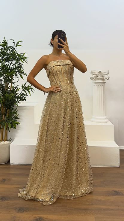 Gold Straplez Boncuklu Abiye Elbise