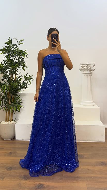 Abito da sera con perline senza spalline Saks