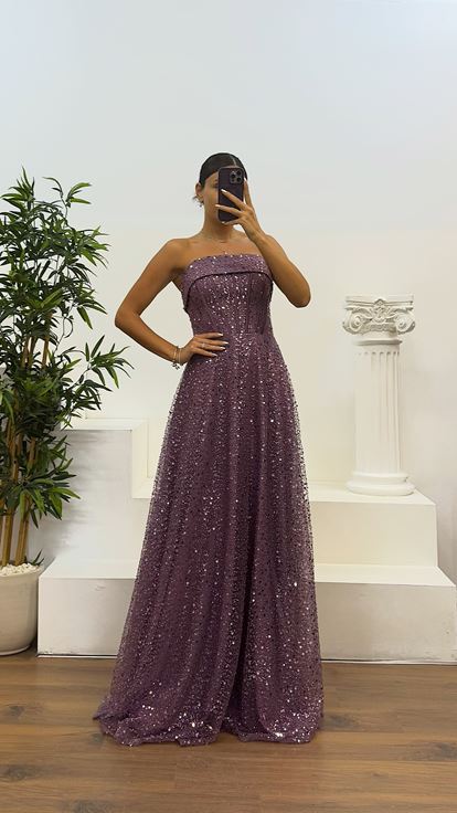 Abito da sera con perline senza spalline Lila