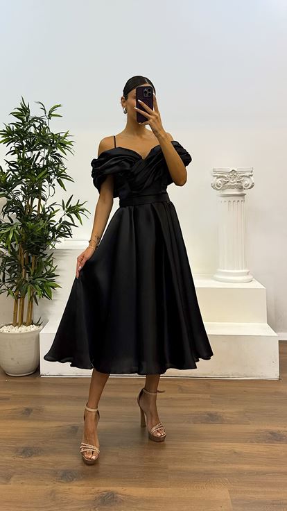 Siyah Sırt Detay Midi Abiye Elbise