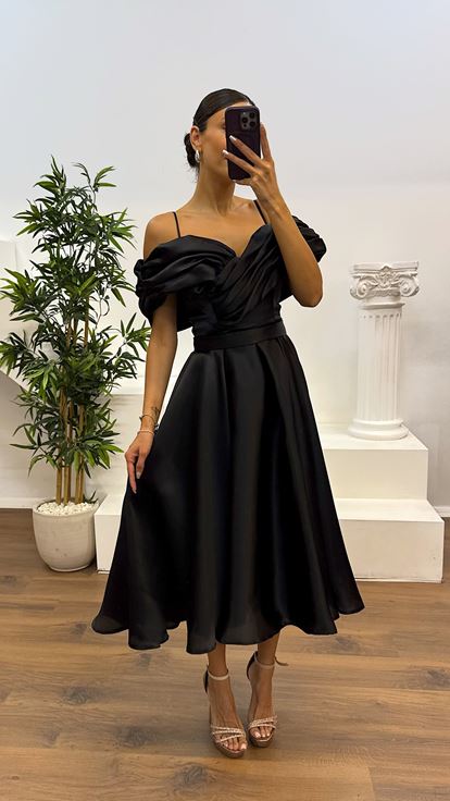 Siyah Sırt Detay Midi Abiye Elbise
