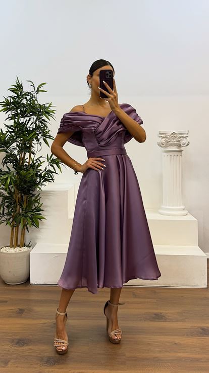 Lila Sırt Detay Midi Abiye Elbise