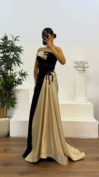 Gold Straplez Saten Detay Abiye Elbise
