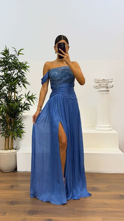 Indigo Guipure Detail Pleated Evening Dress