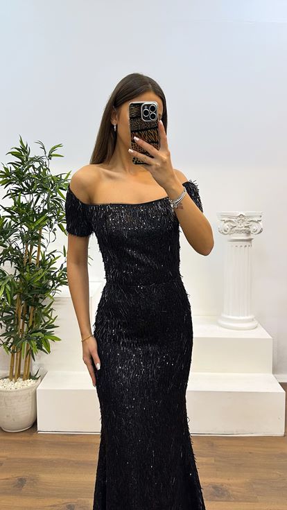 Siyah Kayık Yaka Boncuklu Abiye Elbise