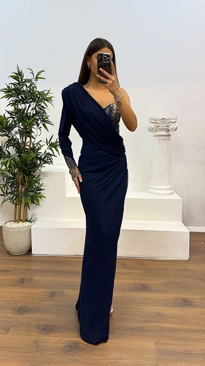 Lacivert Tek Kol İşleme Detay Abiye Elbise