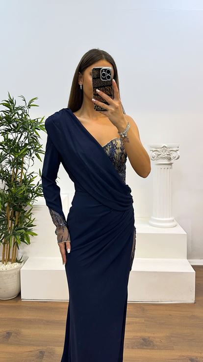 Lacivert Tek Kol İşleme Detay Abiye Elbise