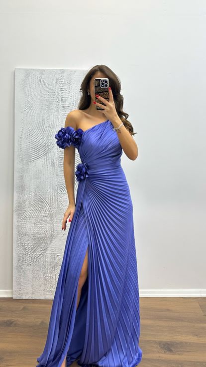 Lilac Floral Detail Pleated Evening Dress