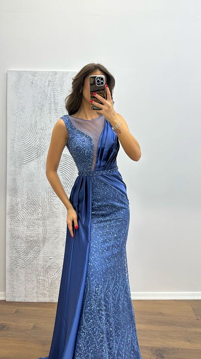 İndigo İşlemeli Drapeli Saten Abiye Elbise