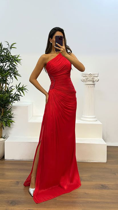 Kırmızı Tek Omuz Bel Detay Şifon Abiye Elbise
