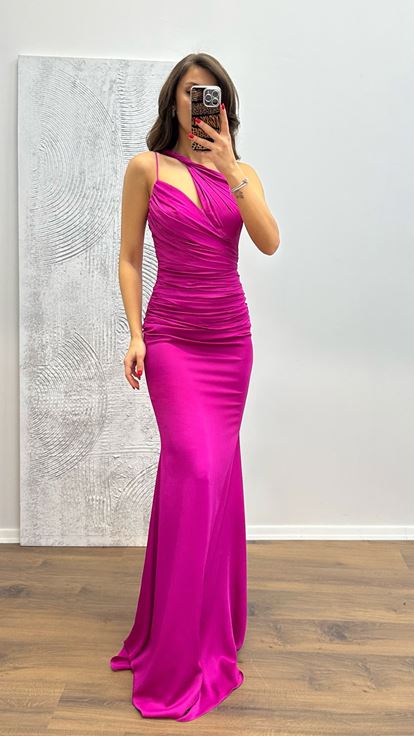 Fuchsiafarbenes One-Shoulder-Abendkleid aus Satin