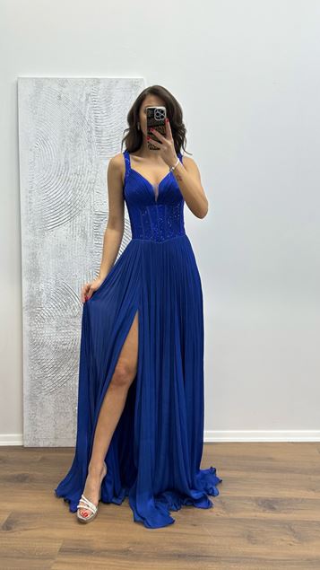 Saks Strap Embroidered Detail Evening Dress