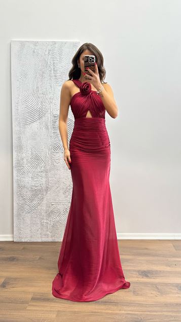 Abito da sera drappeggiato monospalla bordeaux